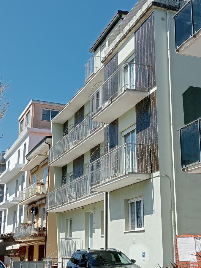 Appartamenti Carlotta Rimini Zewnętrze zdjęcie