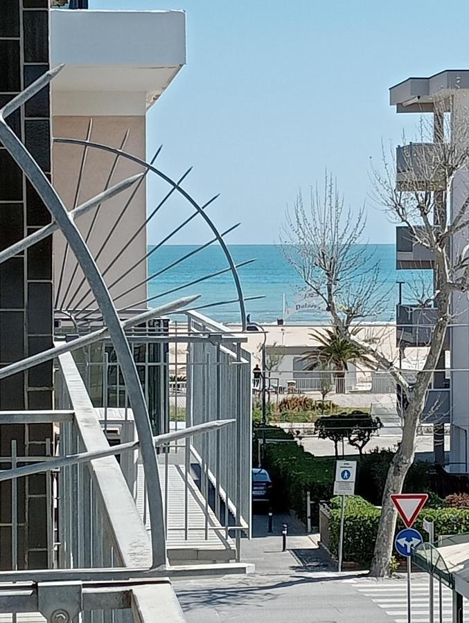 Appartamenti Carlotta Rimini Zewnętrze zdjęcie